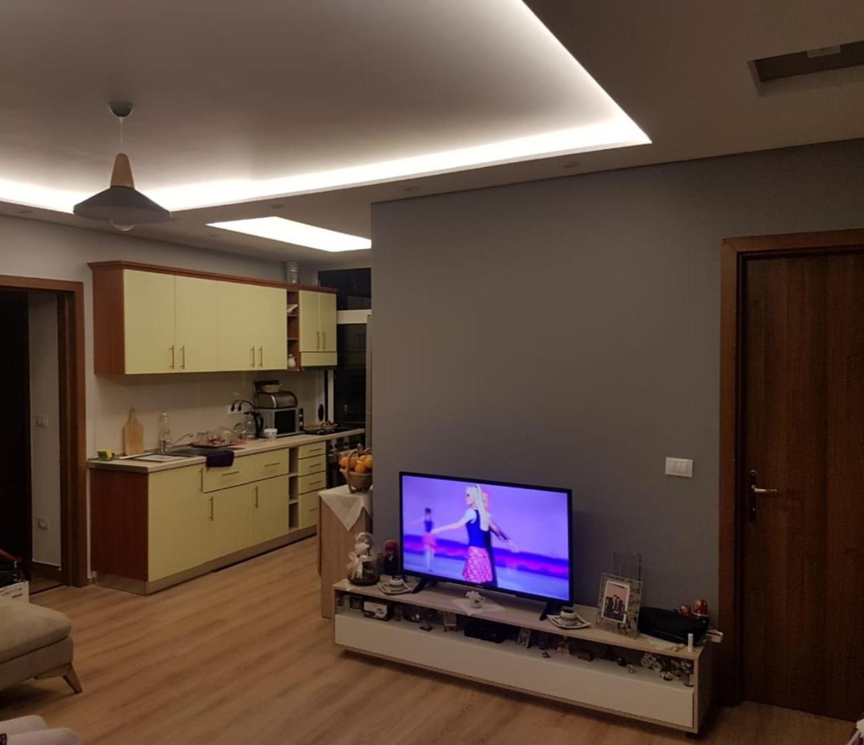 B44 Apartment *